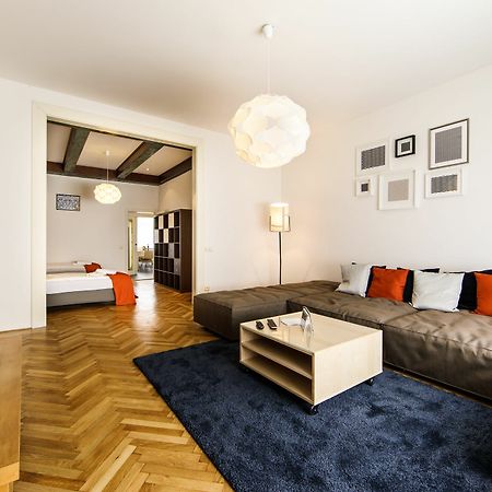 Aplend City Hviezdoslavovo Namestie Братислава Екстериор снимка